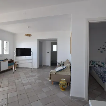 Paola Caposuvero Villa