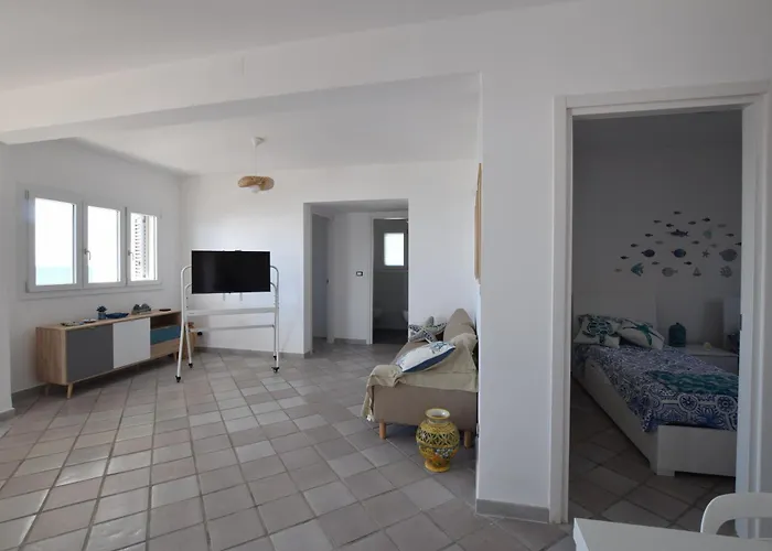 Paola Caposuvero Villa