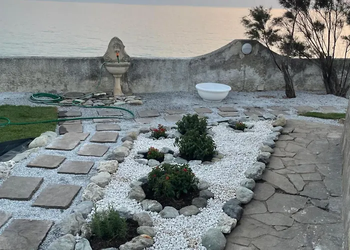 Villa Paola Caposuvero *